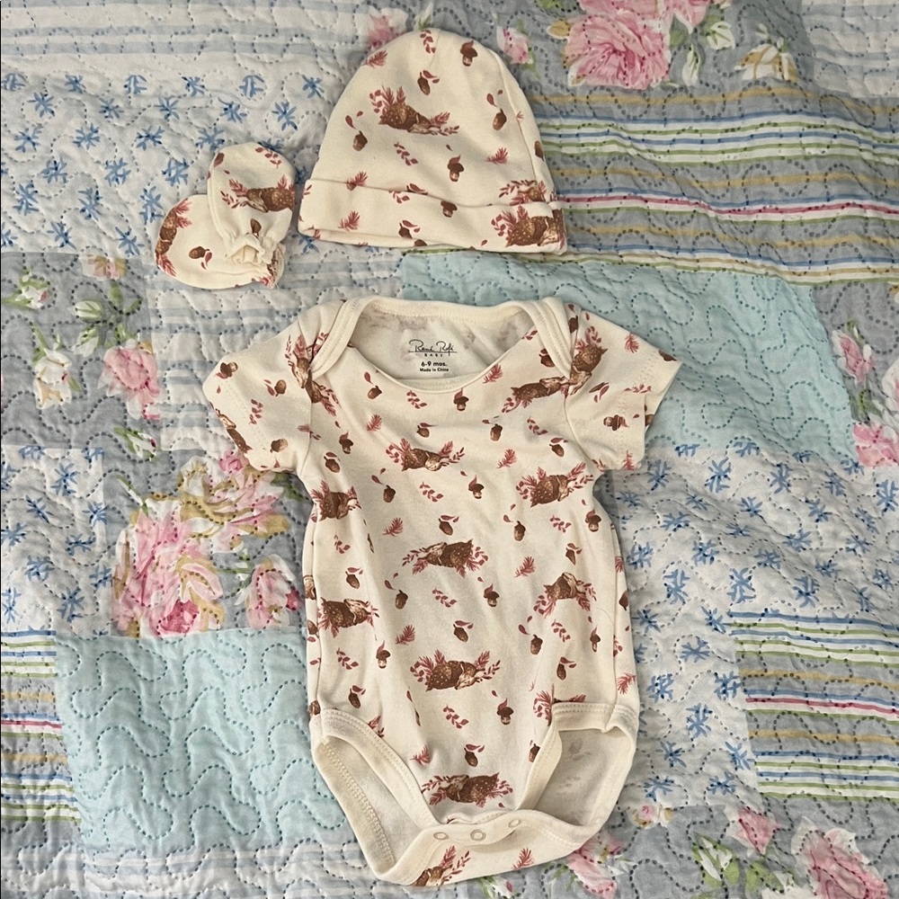 Onesie set with hat and mittens
